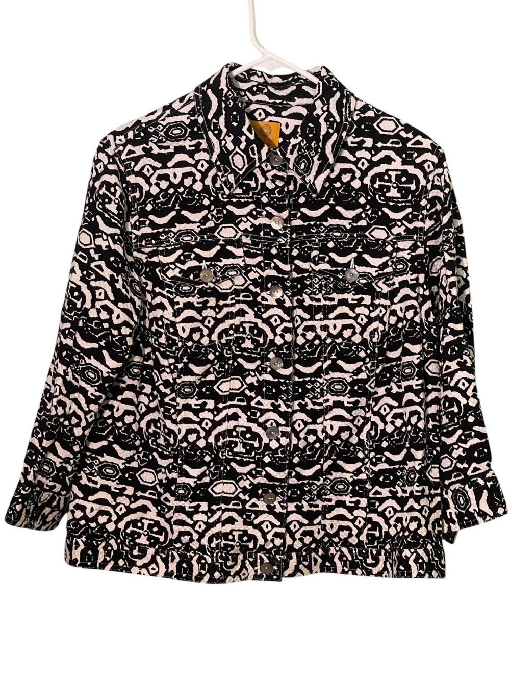 Ruby Rd. Black and white abstract print Jean style jacket. Size 16W GUC